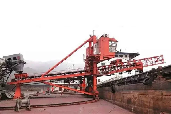 Pemuat Kapal Pukal Arc Swing
